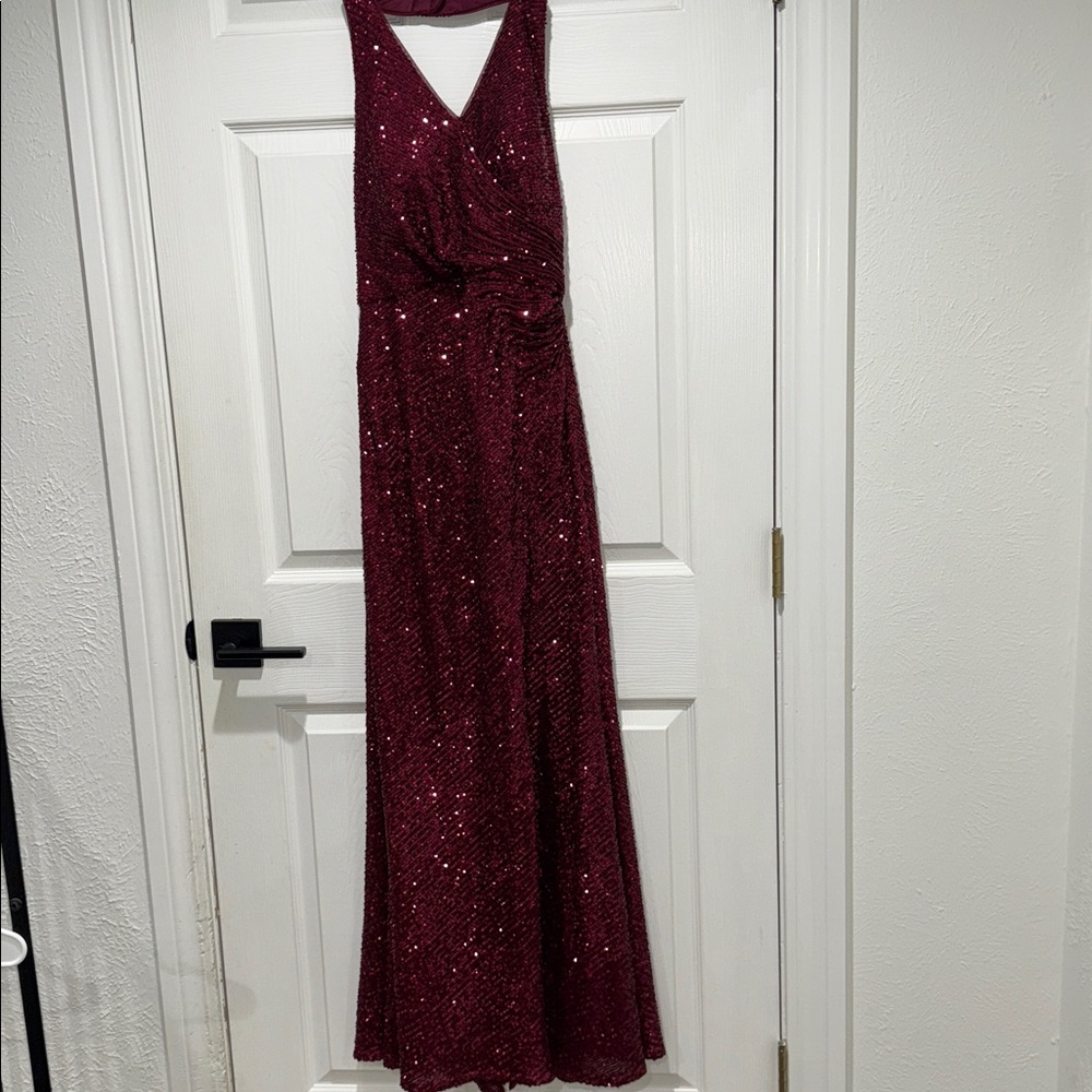 Elegant Burgundy Sequin Halter Dress